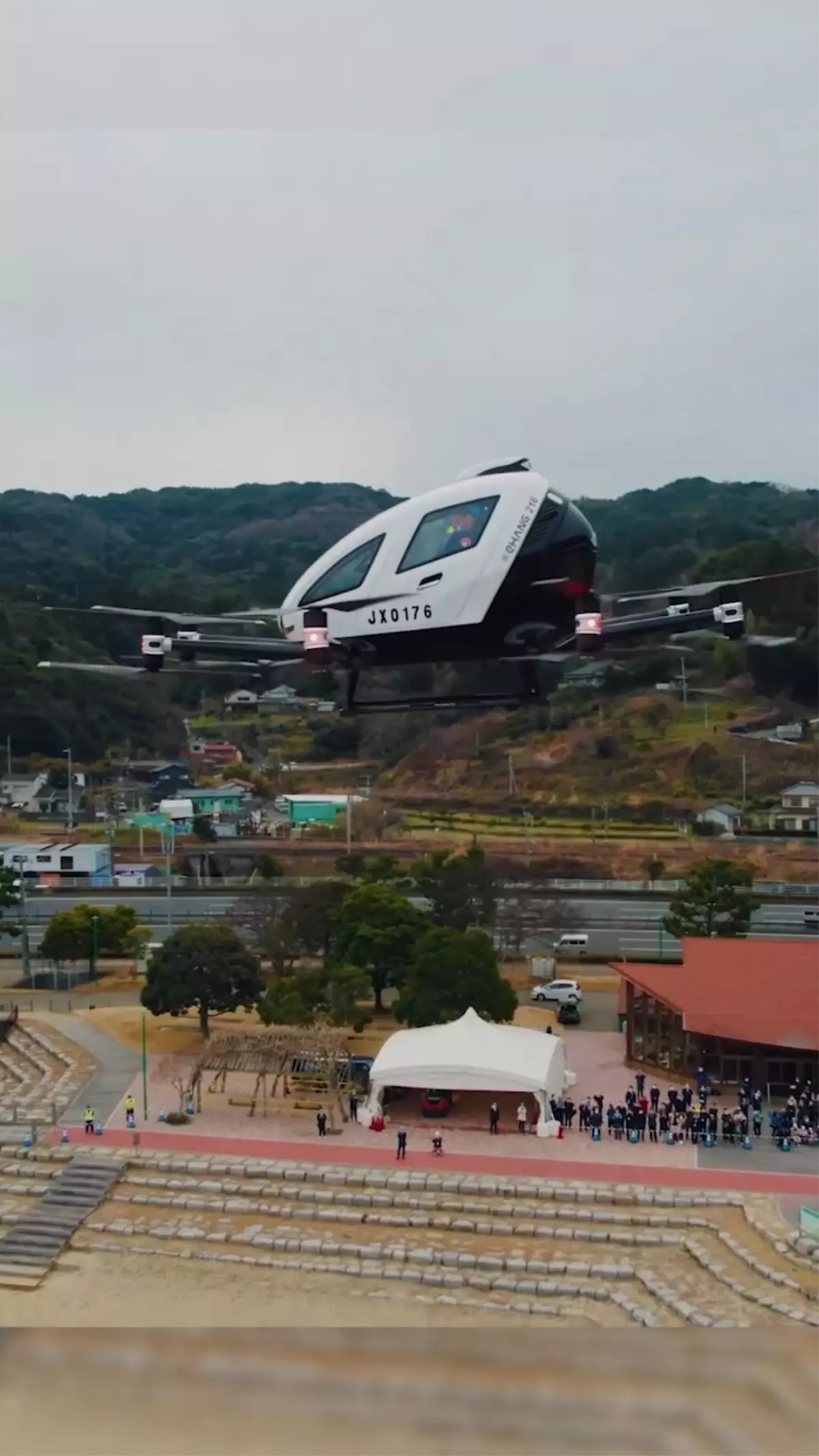 Çin Yapımı Drone Taksi, Japonya\'da Tanıtım Uçuşu Gerçekleştirdi