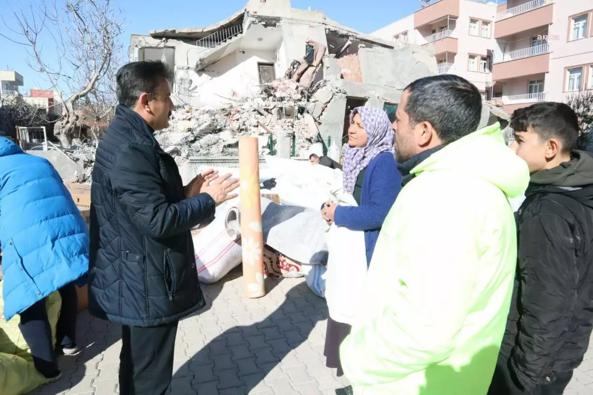 Dikili Belediye Başkanı Kırgöz, Deprem Bölgesinde