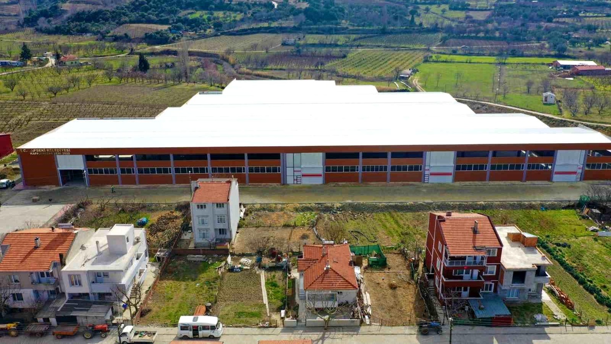 Lapseki\'de halk pazarı 25 Şubat\'ta kapalı pazar yerinde kurulacak