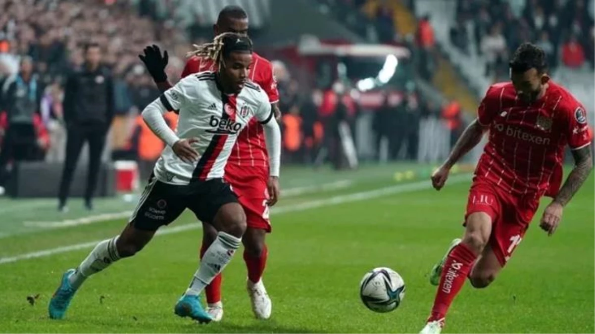 Taraftarlar hüsrana uğradı! Ertelenen Beşiktaş-Antalyaspor mücadelesinde 13 futbolcu forma giyemeyecek