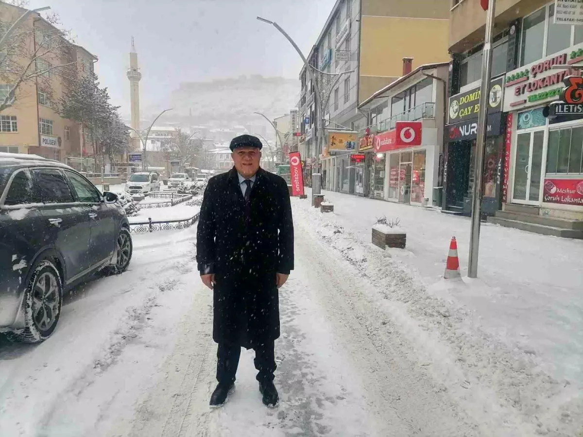 Başkan Pekmezci: "105 yıl önceki ruh ve heyecanla idrak ettiğimiz bugünde bizlere düşen bu bilgilerimizi gelecek kuşaklara aktarmaktır"