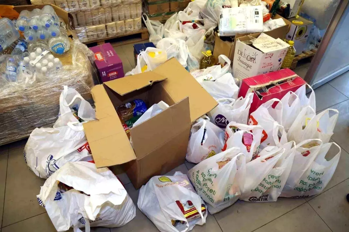 Deprem bölgesi için gıda destek kampanyası devam ediyor