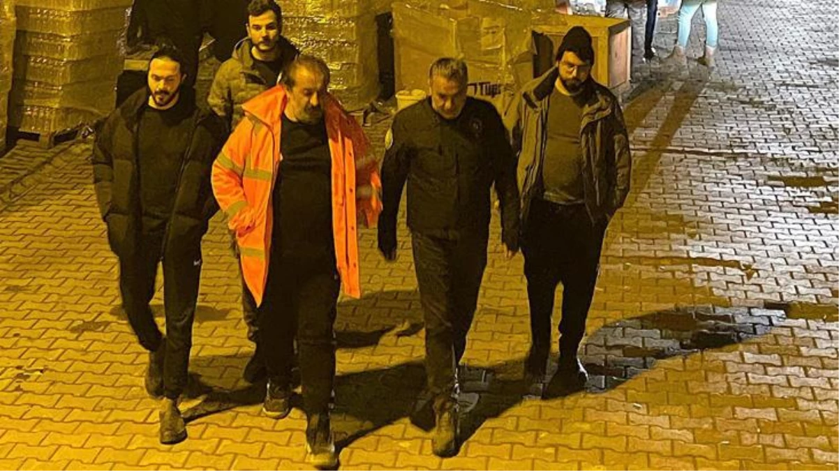 Depreme yakalanan şef Mehmet Yalçınkaya, korku dolu anları anlattı: Sağlam hissettik, tezgah yürüdü