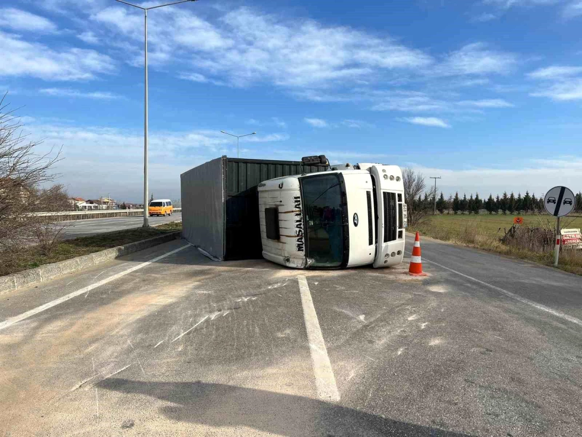 Kırklareli\'nde tır ile otomobil çarpıştı: 4 yaralı