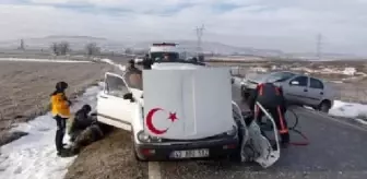 Kütahya'da otomobiller çarpıştı: 5 yaralı