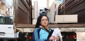 Malatya'da evleri yıkılan ve hasar görenler taşınıyor; 'Asla gitmem diyordum'