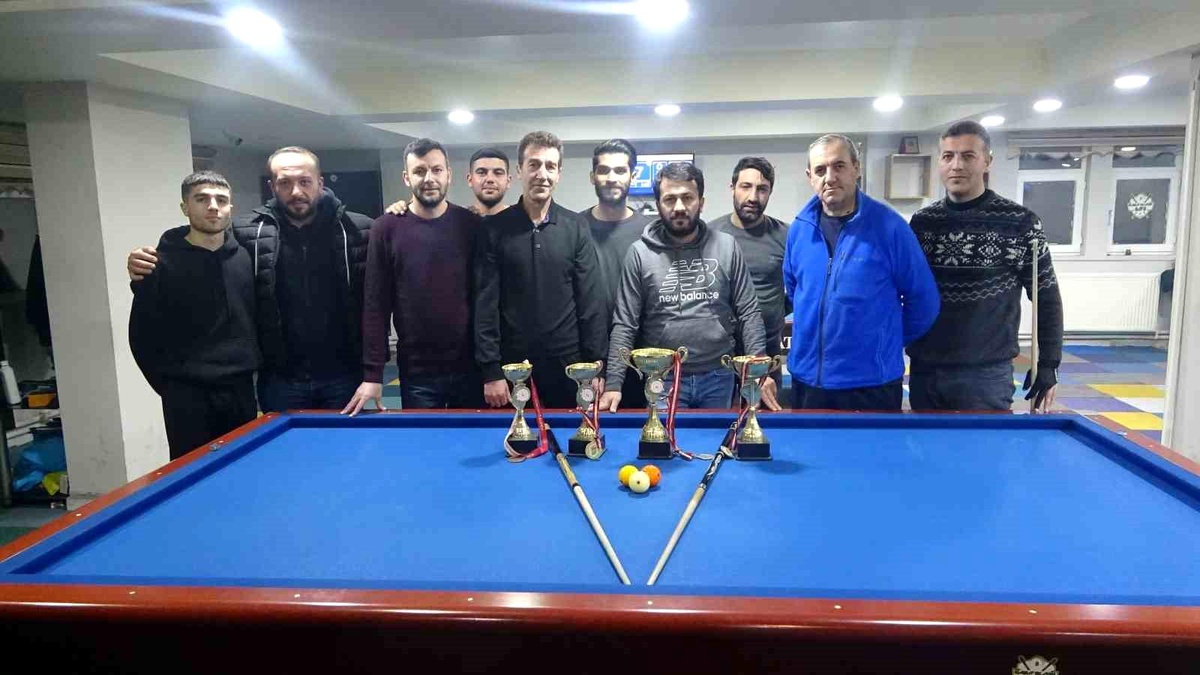 Muş\'ta depremzedeler yararına bilardo turnuvası düzenlendi