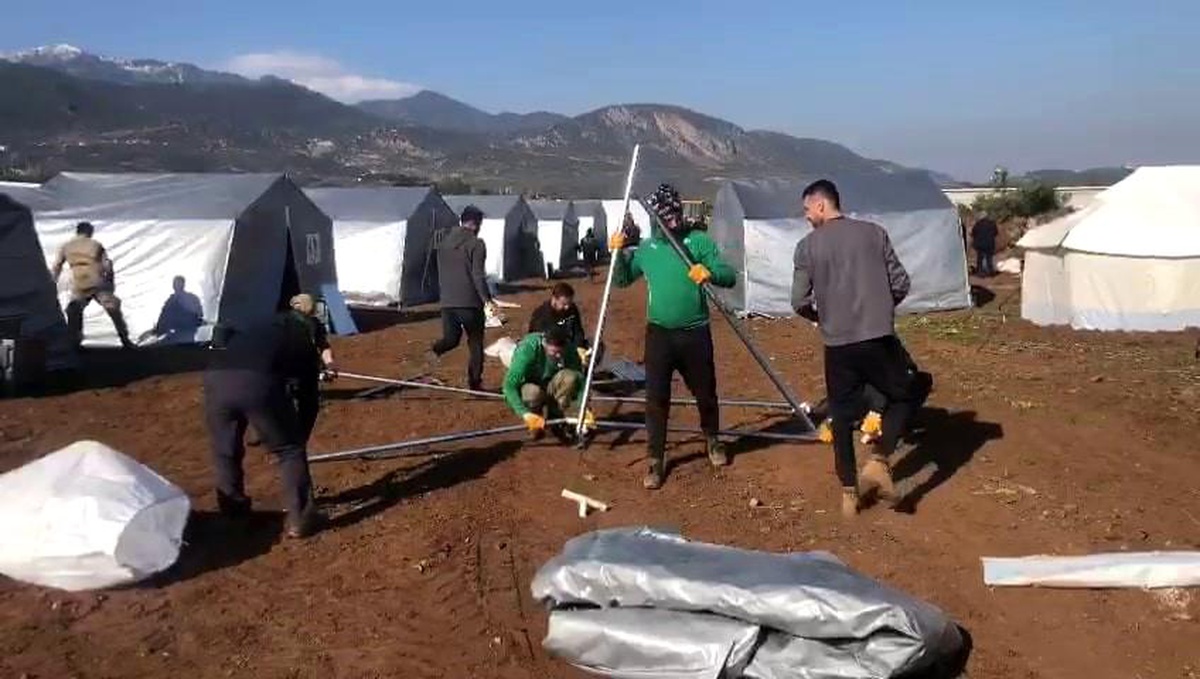 Sakaryaspor\'dan deprem bölgesine çadır kent