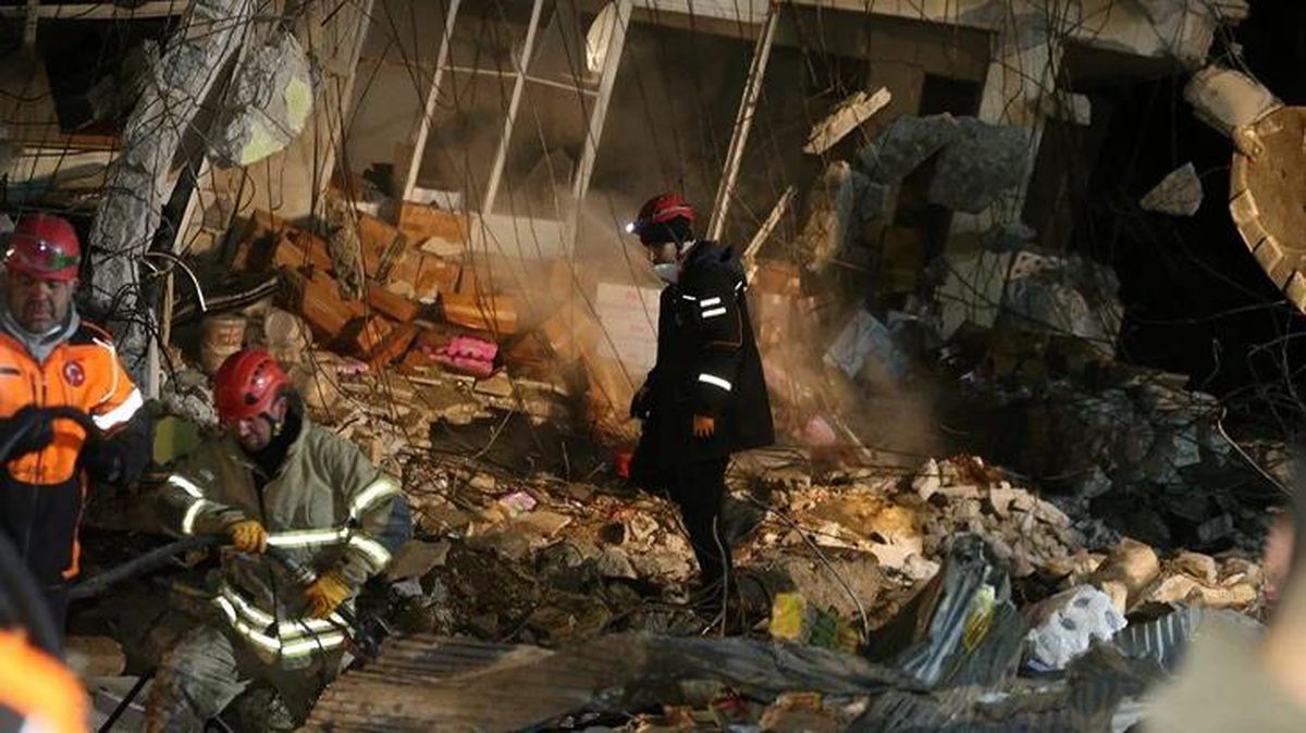 Son Dakika! Hatay'ı vuran 2 depremde hayatını kaybedenlerin sayısı 6'ya yükseldi