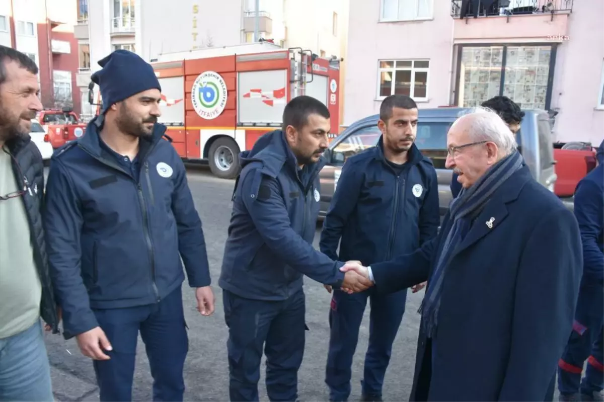 Tekirdağ Büyükşehir\'in Deprem Bölgesinde Çalışmalarını Tamamlayan Ekipleri, Kente Döndü