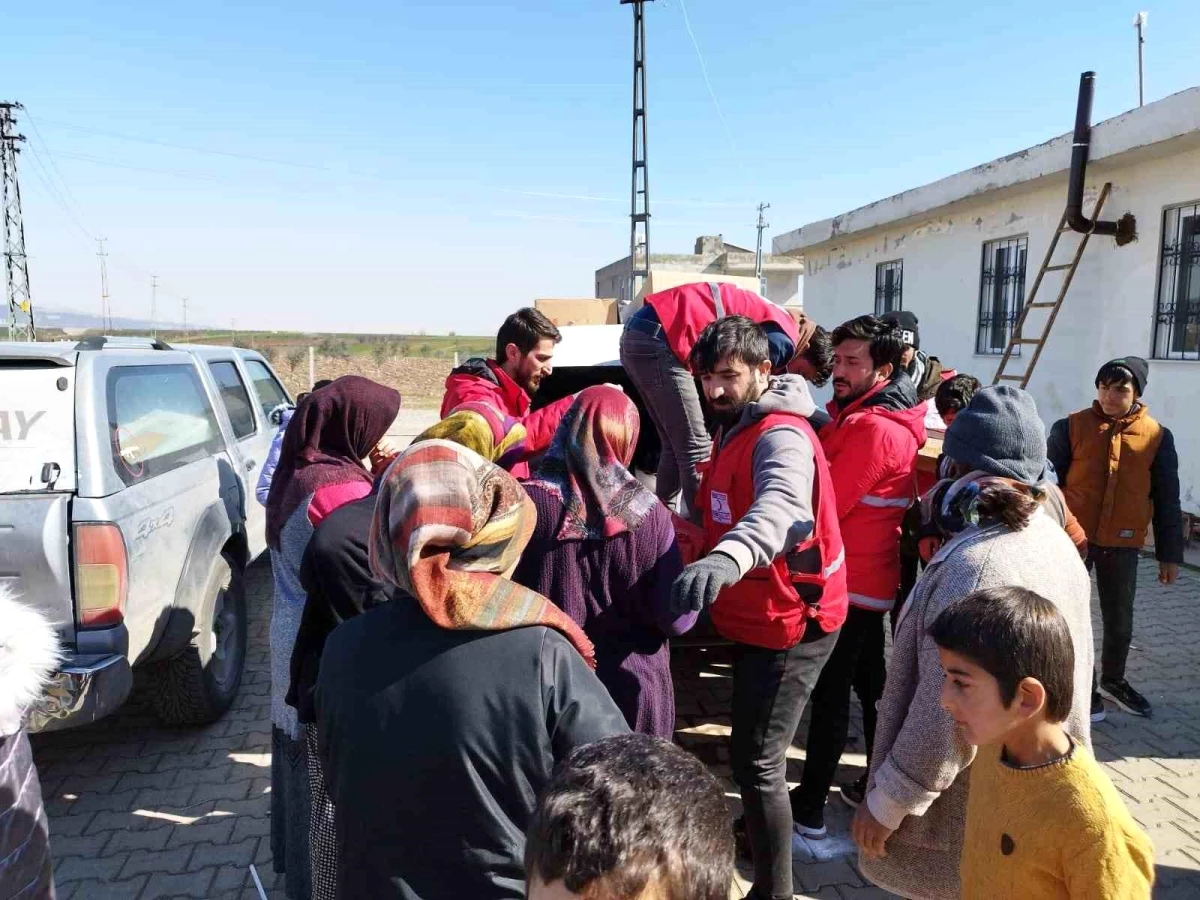 Türk Kızılay Diyadin Şubesi\'nden deprem bölgesine yardım
