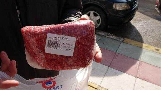 Yozgat'ta Et ve Süt Kurumu'nda uygun fiyatla satılan et ürünlerine yoğun ilgi