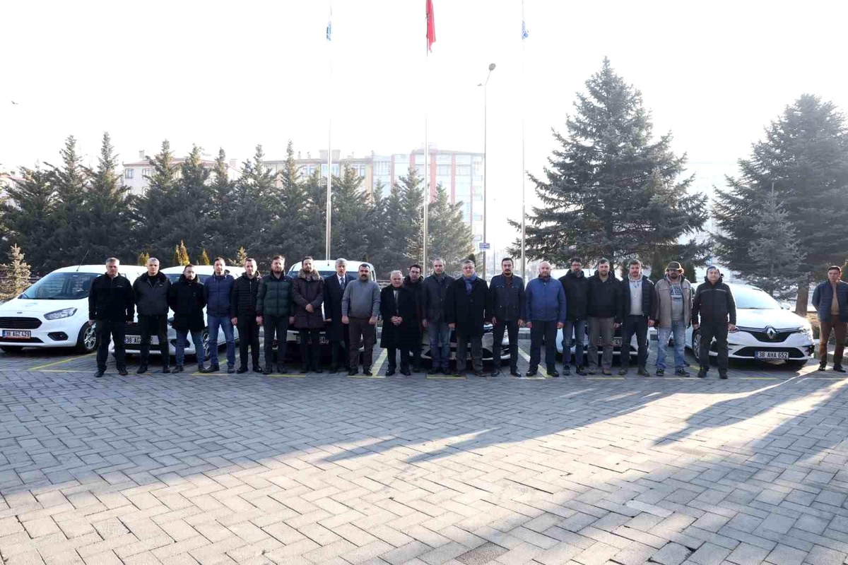 Başkan Büyükkılıç, teknik destek ekibini deprem bölgesine uğurladı