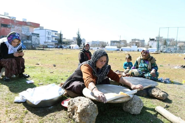 Bm: Depremler Türkiye'de 1,5 Milyon Kişiyi Evsiz Bıraktı