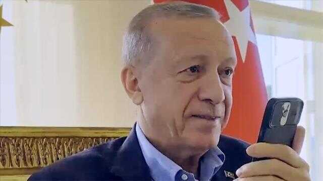 Cumhurbaşkanı Erdoğan, enkazdan 248. saatte kurtarılan Aleyna'yı hastanede ziyaret etti Cumhurbaşkanı Erdoğan, enkazdan 248. saatte kurtarılan Aleyna'yı hastanede ziyaret etti