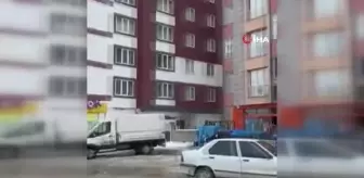 Depremin yeni görüntüleri ortaya çıktı... Binaların çatlaması çökmesi kamerada