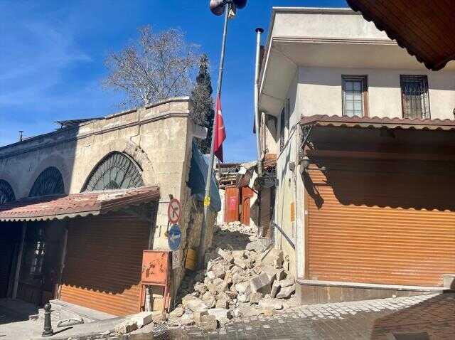 Depremler Tarihi Maraş Çarşısı'na da zarar verdi