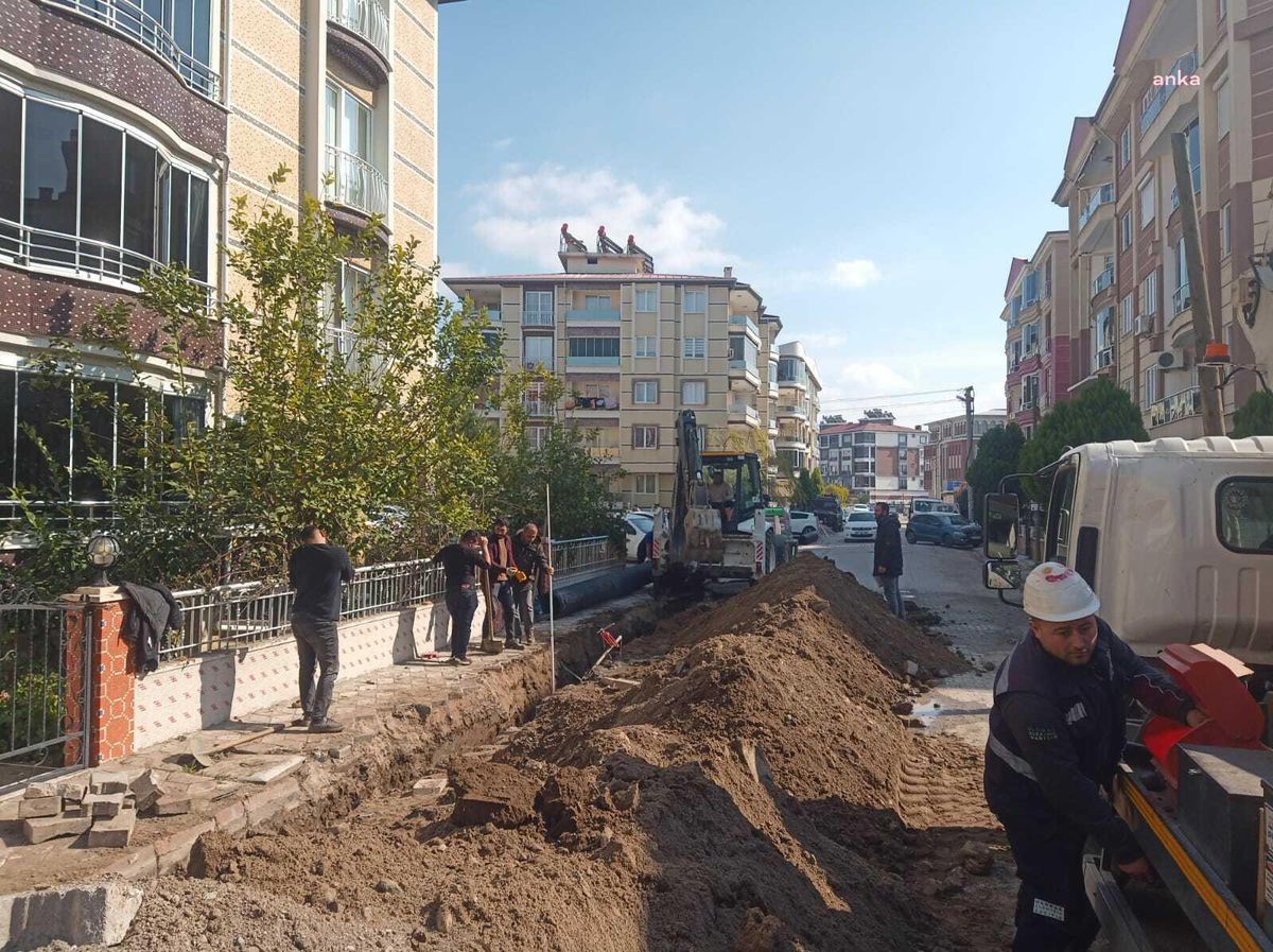 Edremit Belediyesi, Altyapı Çalışmalarını Sürdürüyor
