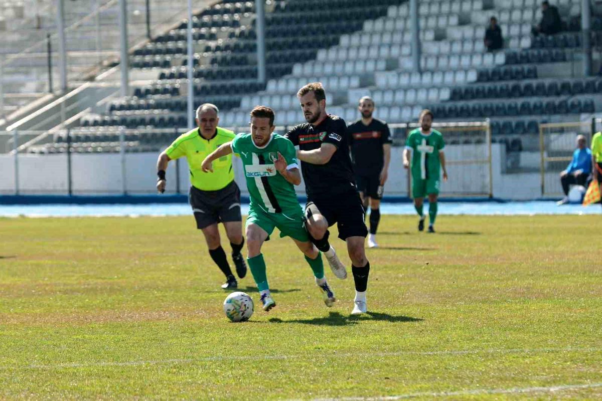 Efeler 09 SFK: 1 Karşıyaka: 2