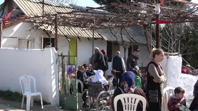 Fenomen davulcu Handevi Gündoğan, evinin bahçesinde yanmış şekilde ölü bulundu Fenomen davulcu Handevi Gündoğan, evinin bahçesinde yanmış şekilde ölü bulundu
