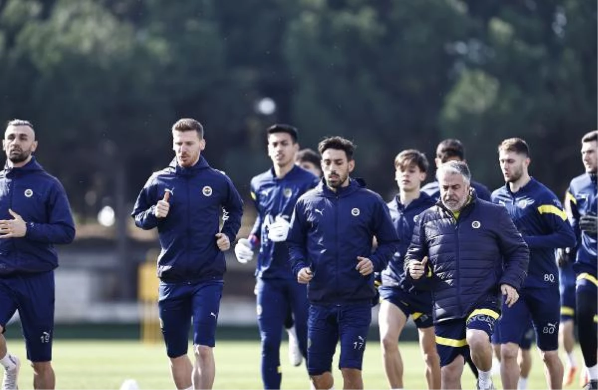 Fenerbahçe\'de Konyaspor hazırlıkları sürüyor