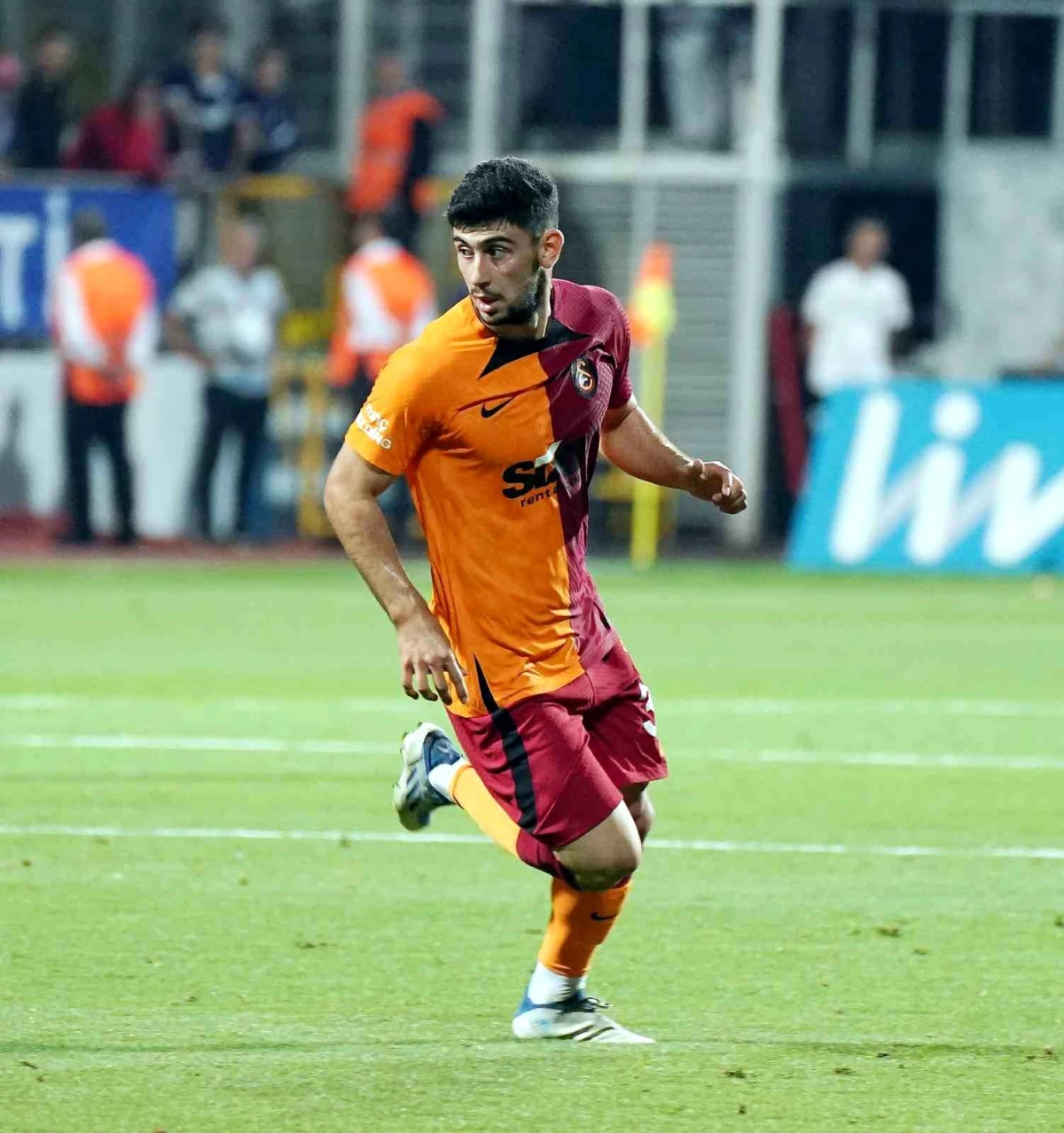 Galatasaray: "Rapid Wien\'in kulübümüzden vadesi geçmiş herhangi bir alacağı bulunmamaktadır"