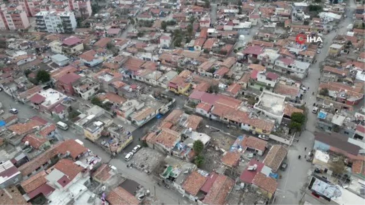 İskenderun\'daki Meydan Mahallesi depremden etkilenenleri ağırlıyor