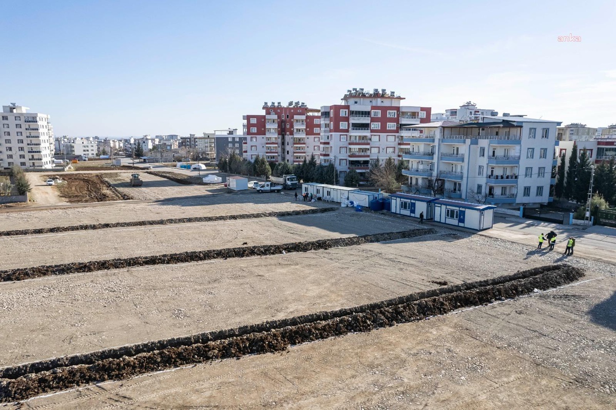 İzmir Büyükşehir Belediyesi, Adıyaman\'da 350 Konutlu İki Konteyner Kent Kuruluyor