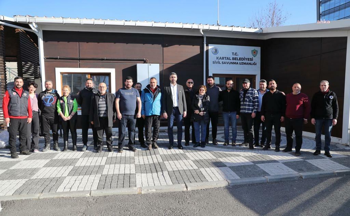 Kartal Belediyesi\'nden Afet Bölgesine Giden İlk Ekipler, İlçeye Döndü