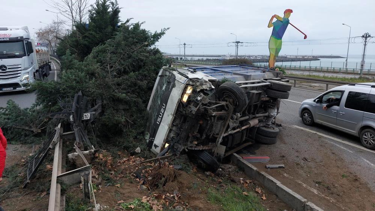 Samsun\'un ocak ayı trafik kazası bilançosu: 2 ölü, 401 yaralı