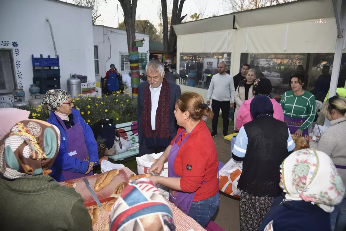 Zeydan Karalar\'dan Kentteki Depremzedelere Yönelik Çalışma Alanlarında İnceleme