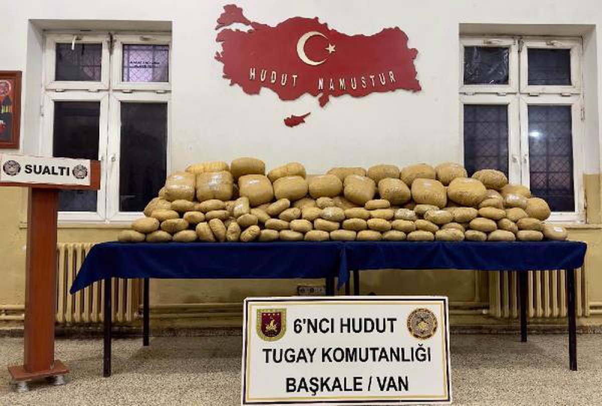 486 kilo esrarı narkotik köpeği \'Kaşkol\' buldu (2)
