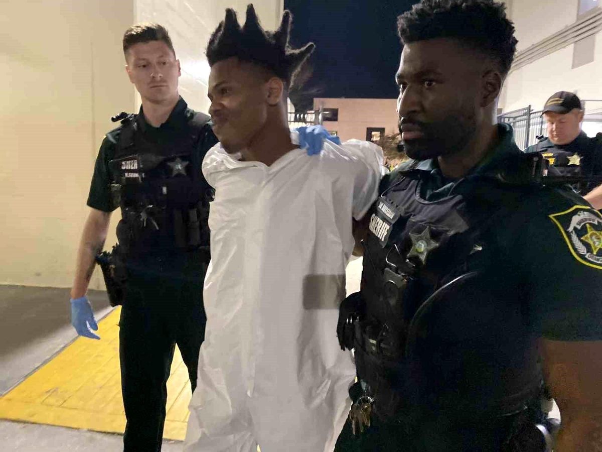 ABD'de silahlı saldırgan gazeteciyi de öldürdü