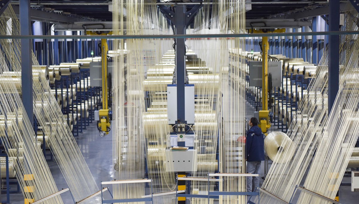 Çin\'in Xining Kentindeki Karbon Fiber Tesisinde Üretim Tam Kapasite Devam Ediyor