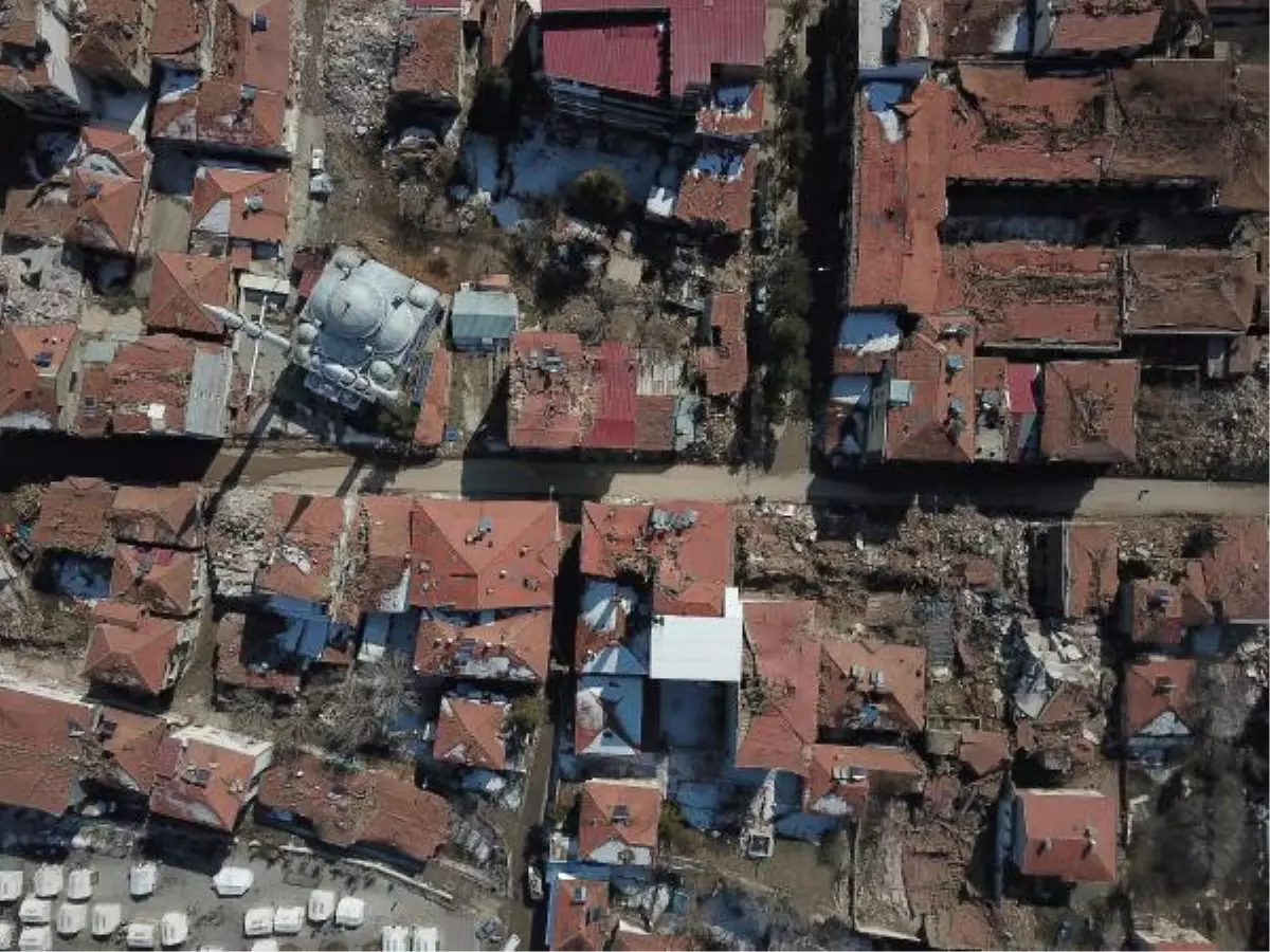 Doğanşehir'de 6 bin bina, yıkıldı veya ağır hasar aldı