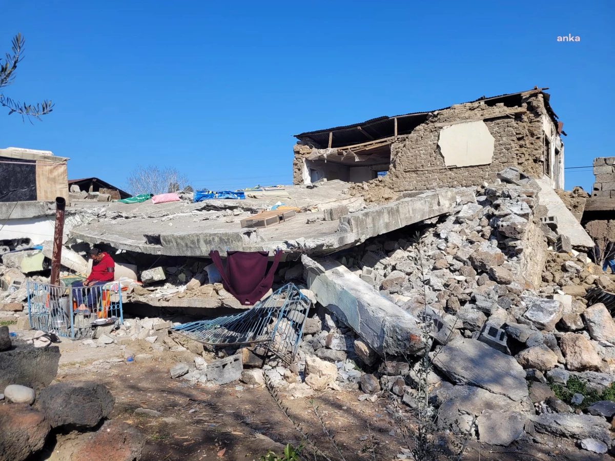 Döşemealtı Belediyesi, Deprem Bölgesi Osmaniye\'de Hasar Tespit Çalışması Yapıyor