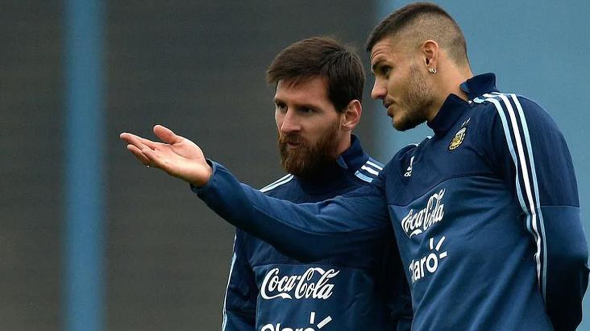 Her şey onun atacağı bir imzaya bağlı! Galatasaray, Icardi için Messi'den haber bekliyor