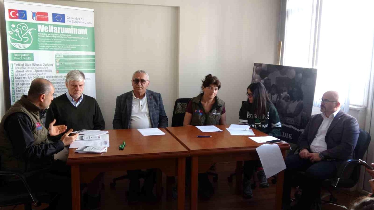 İtalyan ve Portekizli ekipten depremzedelere bağış