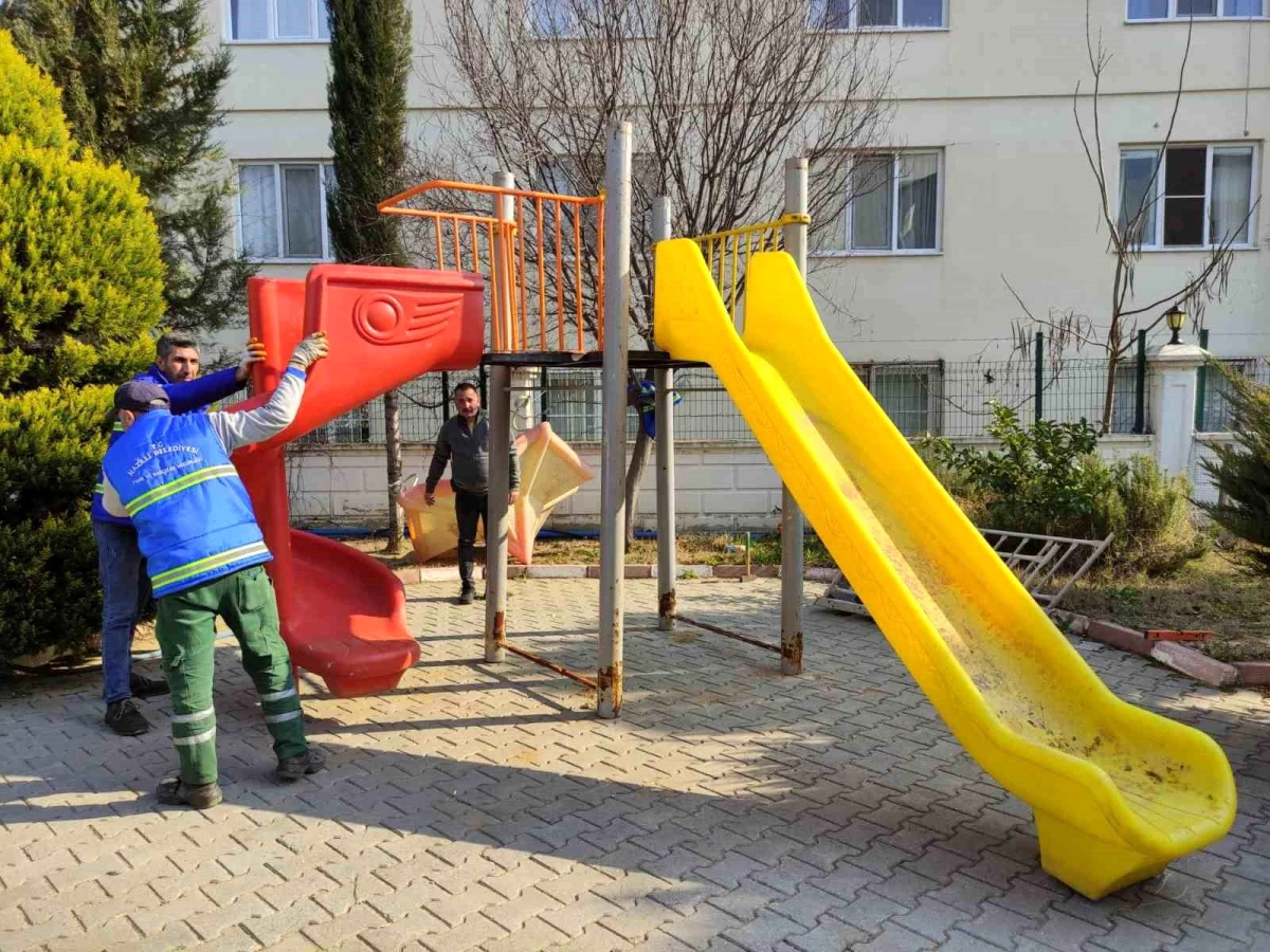 Nazilli Belediyesi\'nden depremzede çocuklar için oyun parkı