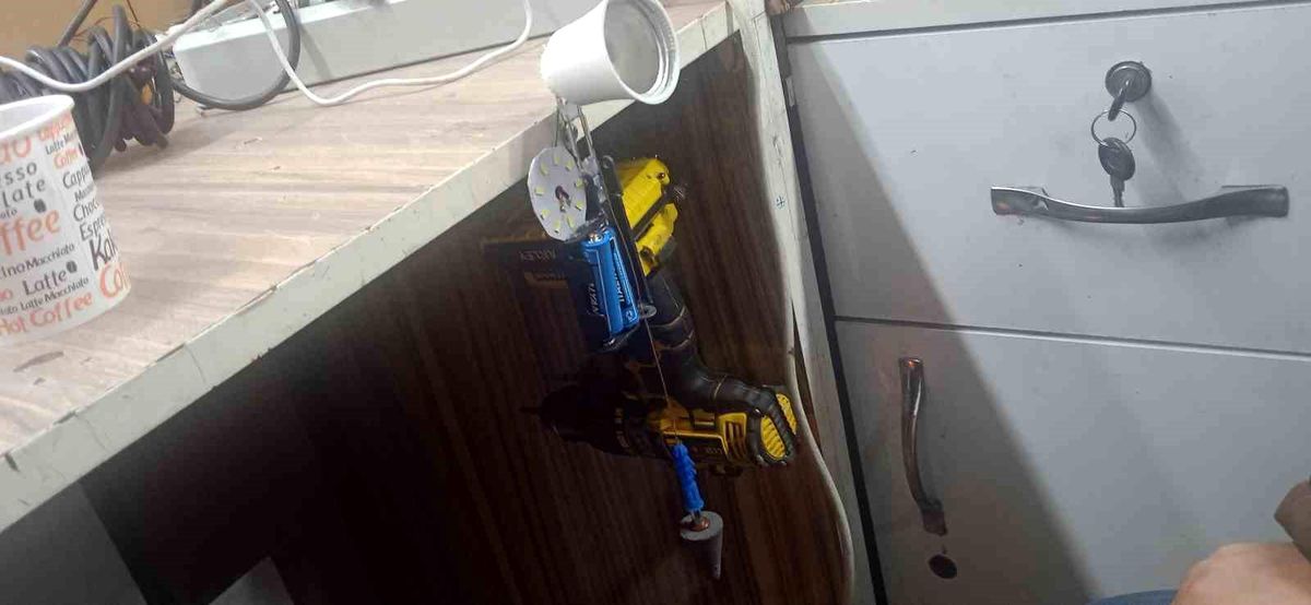 Özalpli elektrik ustasından deprem ikaz cihazı