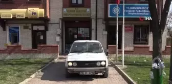 Tek aracını depremzedelere konteyner bağışı yapanlara verecek