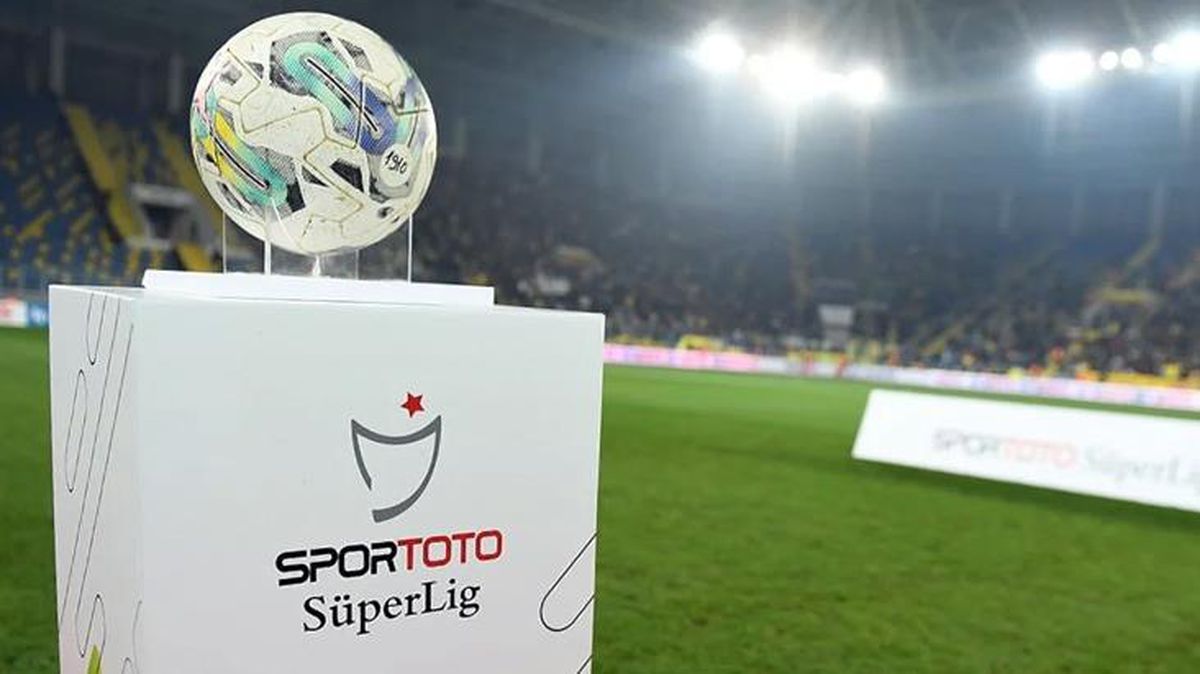 Türk futbolunda büyük sürpriz! Süper Lig'de şampiyonu play-off mu belirleyecek?