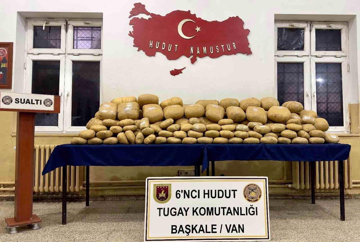 Van sınır hattında 486 kilogram uyuşturucu madde ele geçirildi
