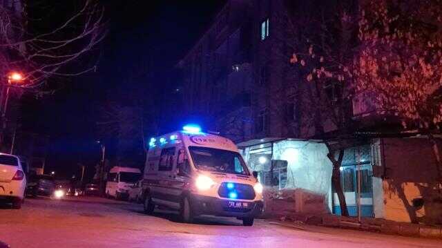 65 yaşındaki kadın, komşularının kötü koku ihbarı yaptığı evinde ölü bulundu 65 yaşındaki kadın, komşularının kötü koku ihbarı yaptığı evinde ölü bulundu