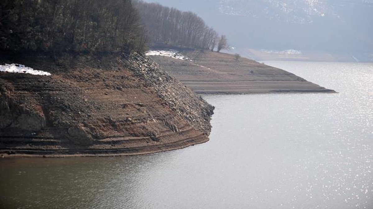 Bursa'da Doğancı Barajı, 40 yıldan bu yana en düşük seviyede! Tasarruf için uyarı mesajları atılıyor