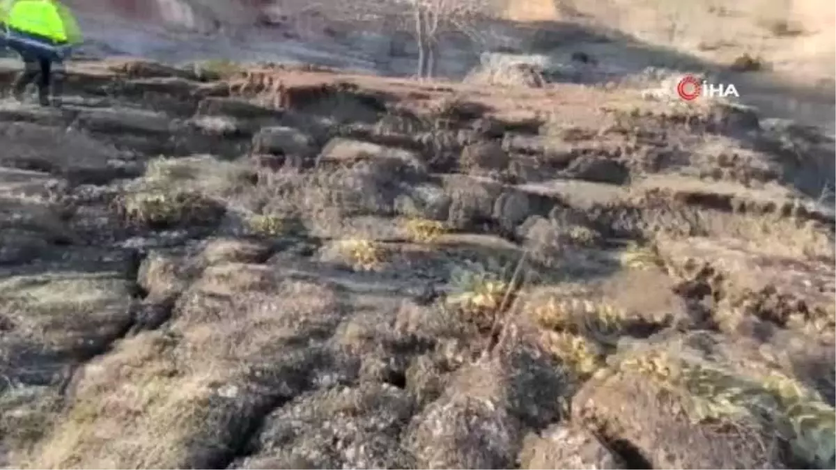 Deprem bölgesi Malatya\'da, heyelan bir mezrayı yuttu