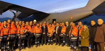 Deprem bölgesinde görevleri sona eren madenciler Zonguldak'a döndü
