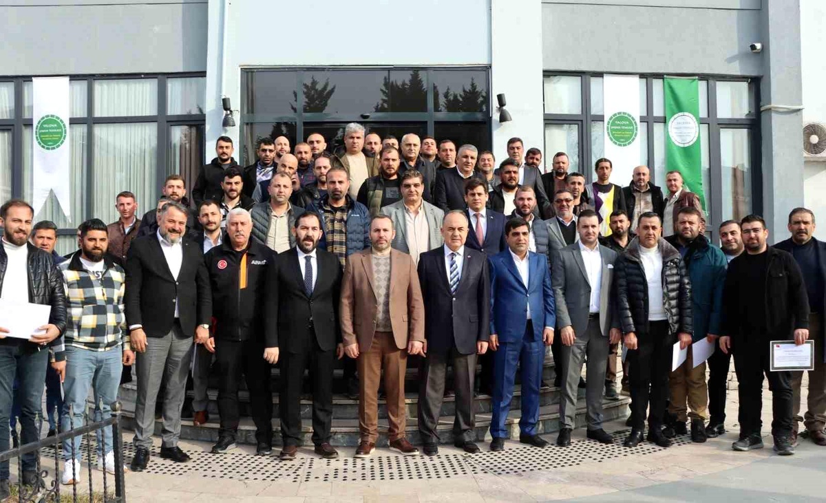 Depremzedelerin yardıma koşan iş makinesi operatörlerine teşekkür belgesi