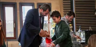 Gürsulu çocuklardan afet bölgesine oyuncak