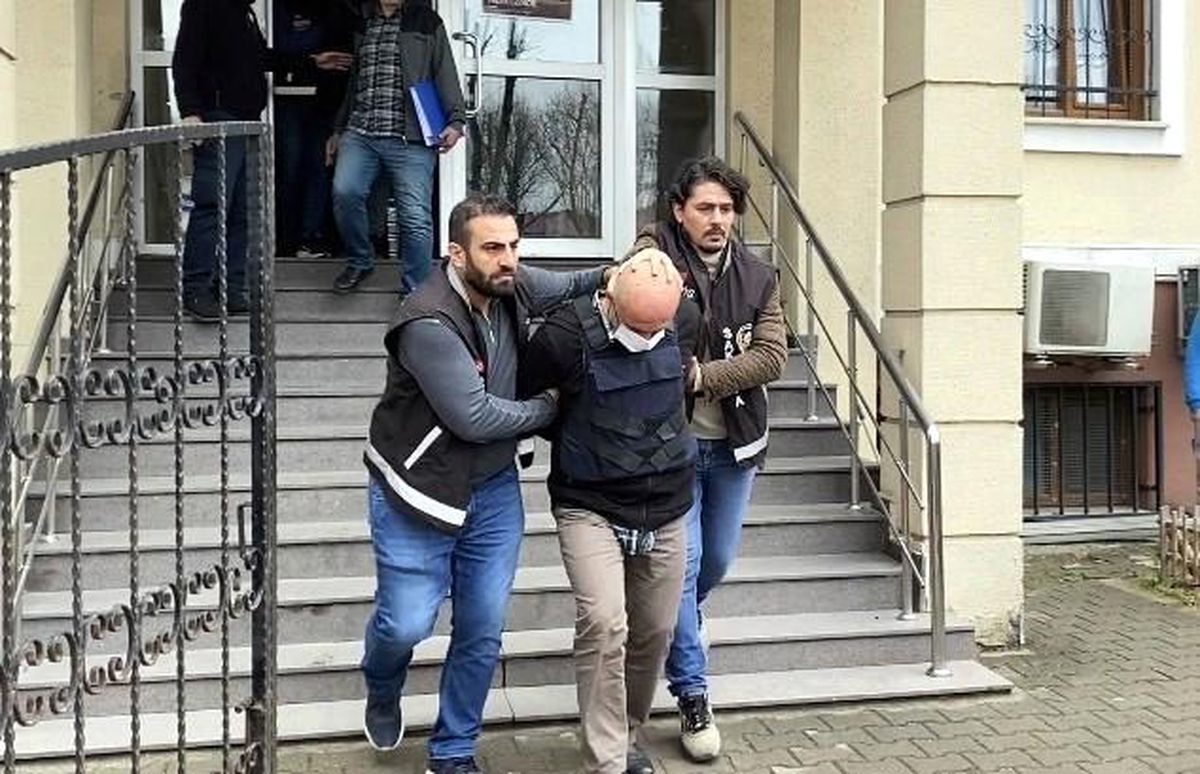 İftar vakti aile katliamı yapan şüpheli hakim karşısında